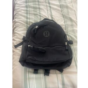 Lululemon new crew backpack black
